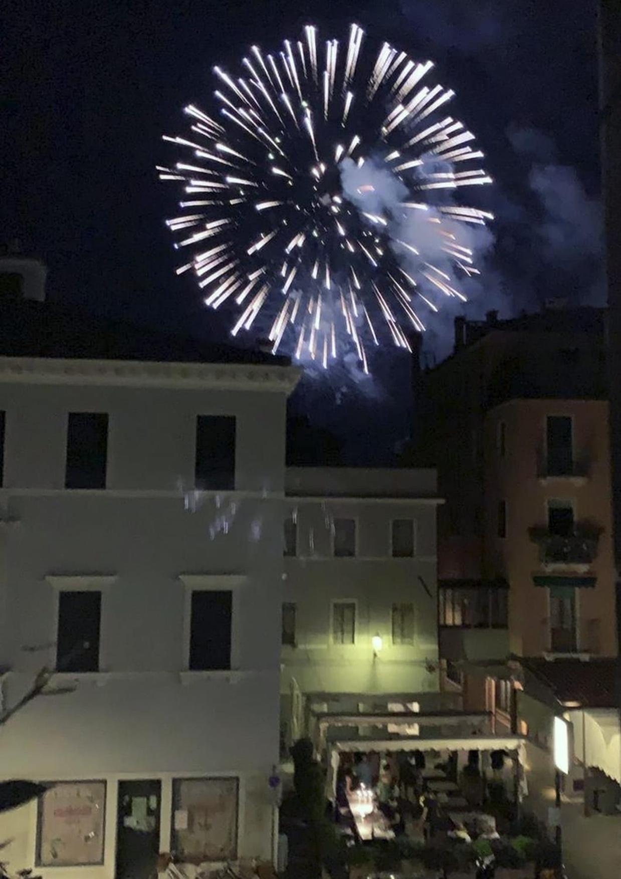 Casa Manuela Non Turisti Ma Ospiti Apartamento Chioggia Exterior foto